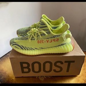 Adidas Yeezy Boost 350 v2 Semi Frozen Yellow